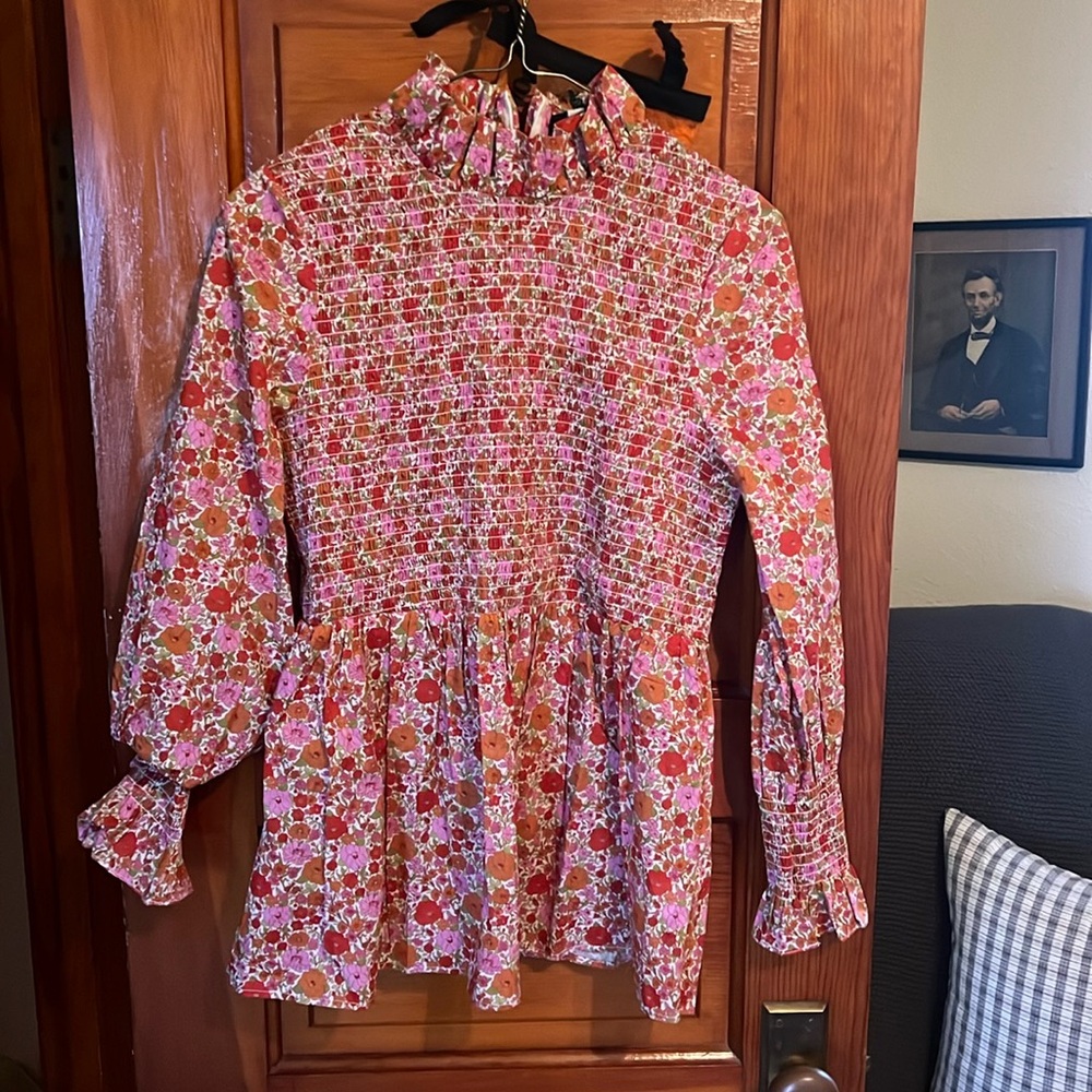 NWT smocked tuckernuck floral blouse